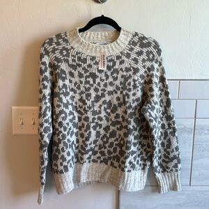 Old Navy leopard print sweater